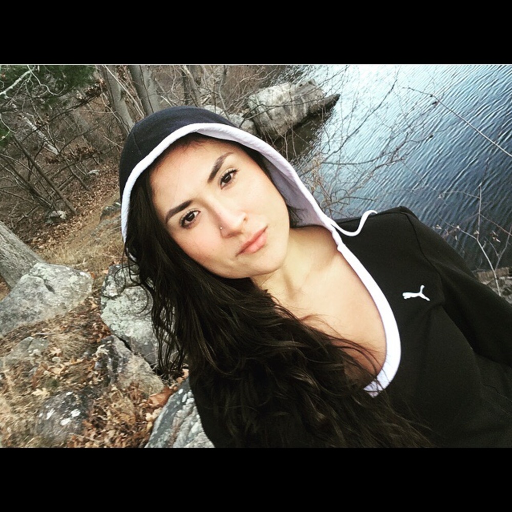 Meet your Posher, Cristina